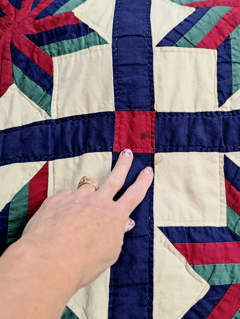 Handmade Vintage "LeMoyne Star or Blazing Star" Patriotic Quilt, 80 X 80 - Picture 13 of 13